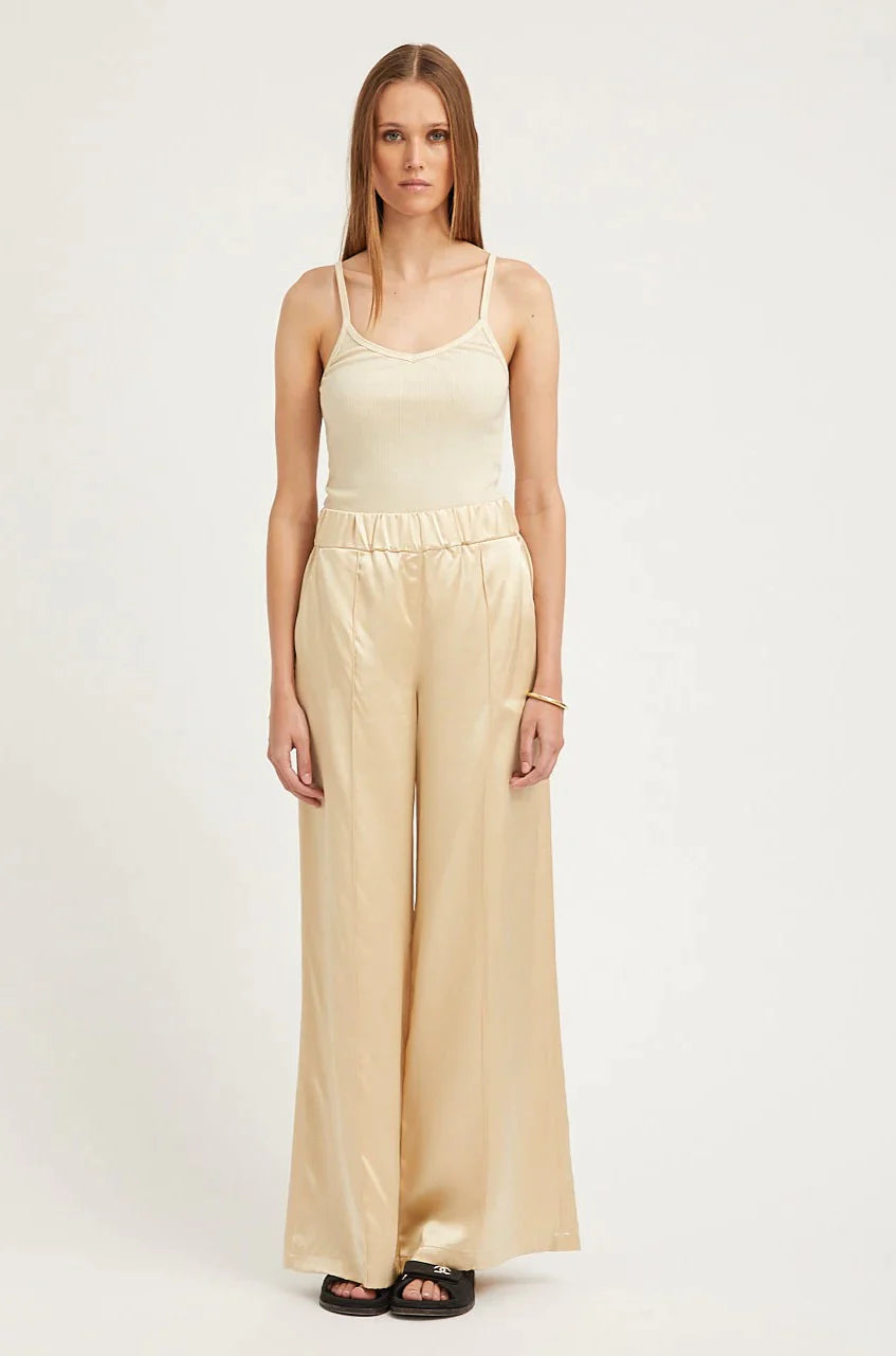 WIDE LEG PANT W/ PINTUCKS