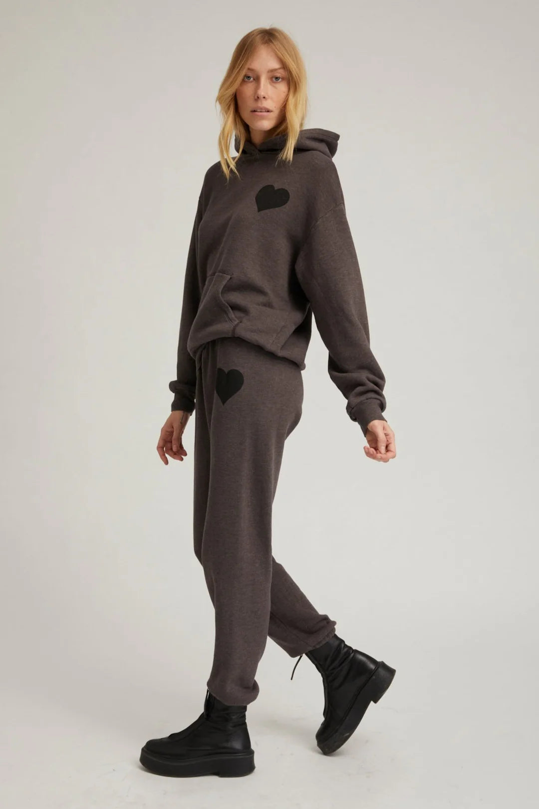 HEART SWEATPANTS