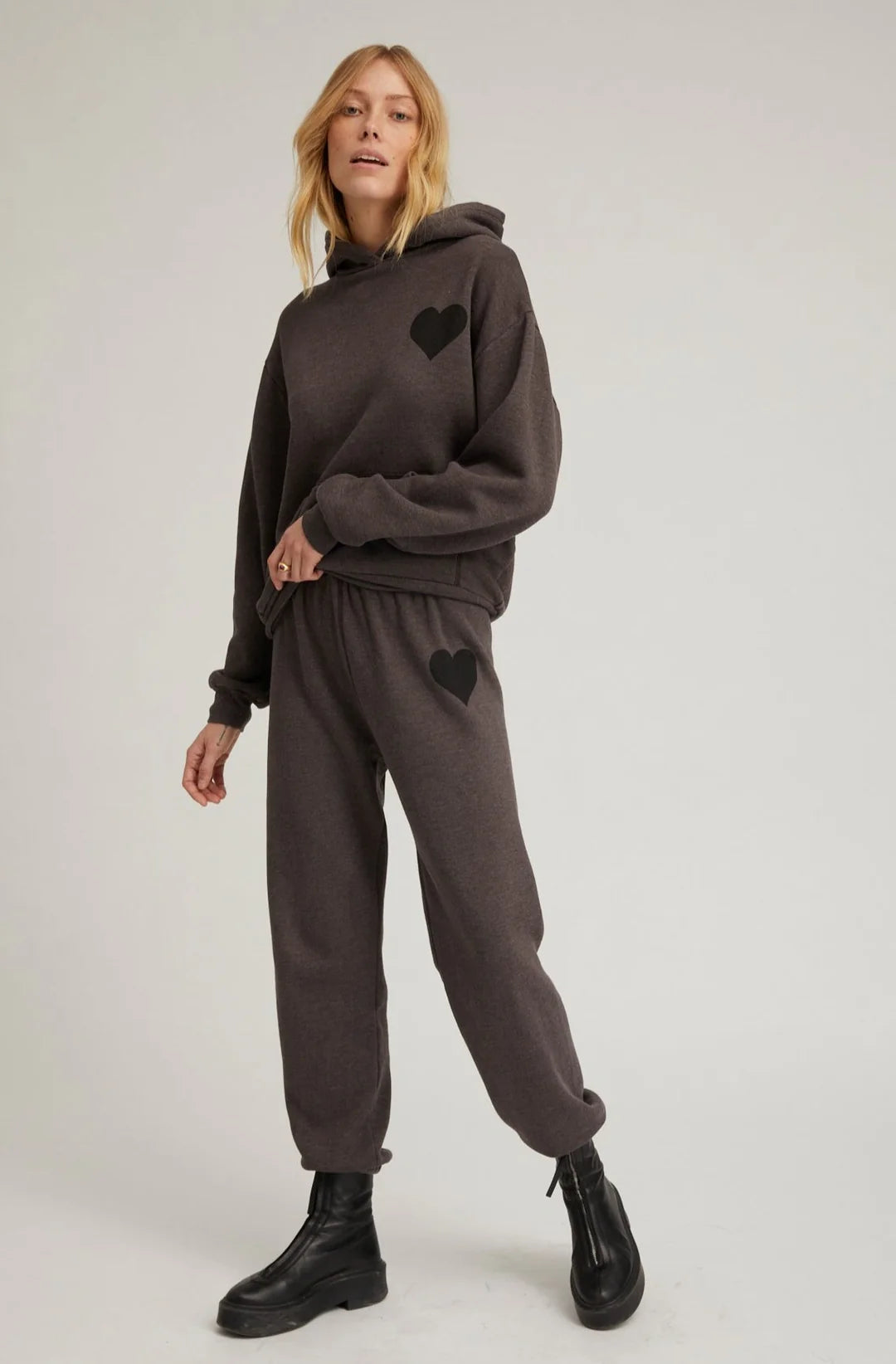 HEART SWEATPANTS