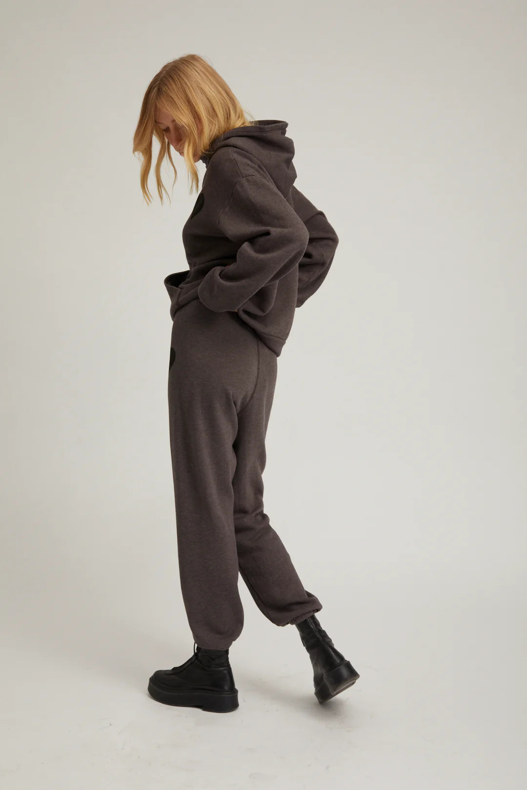 HEART SWEATPANTS