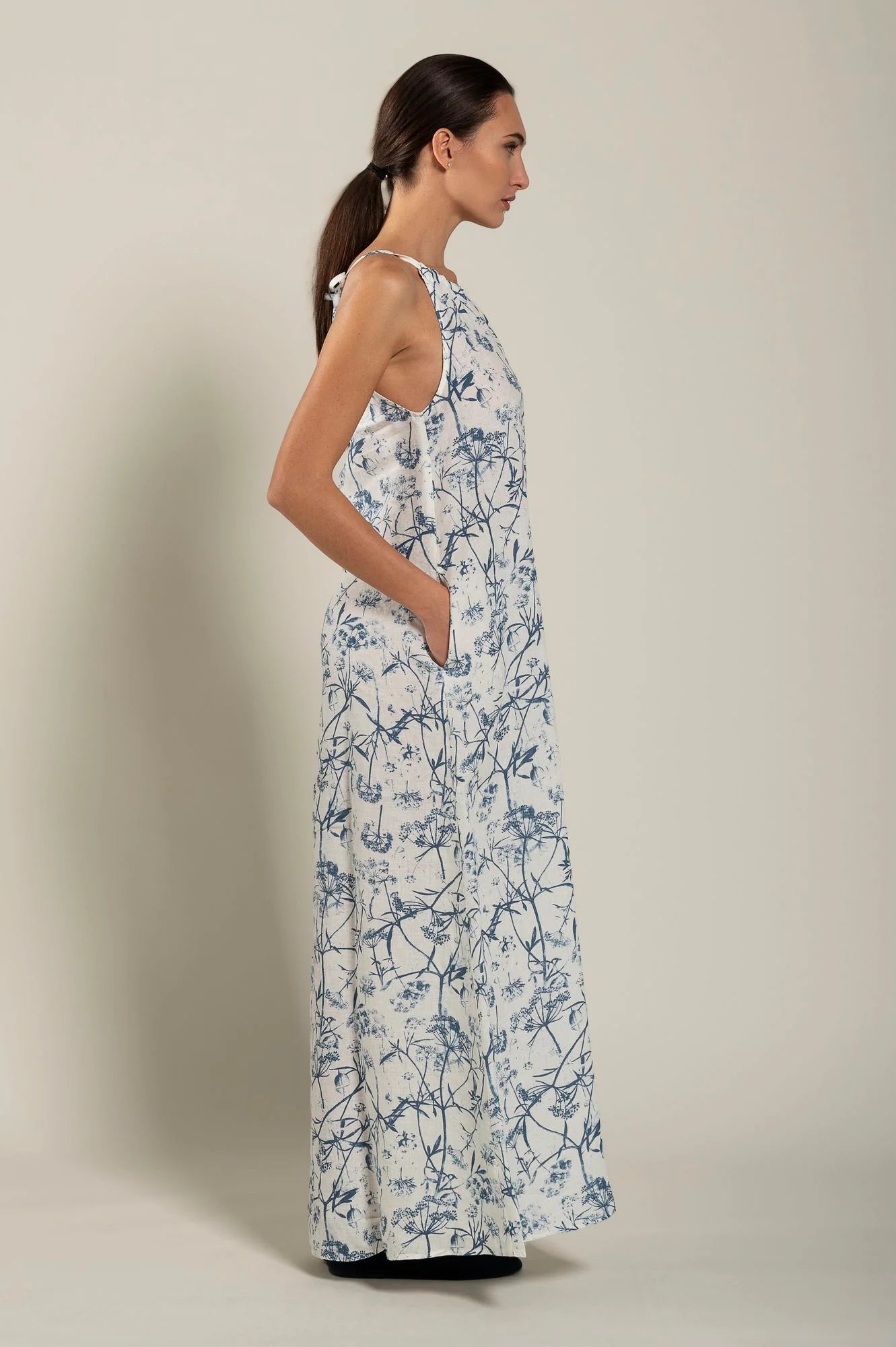 Sleeveless Long Linen Dress