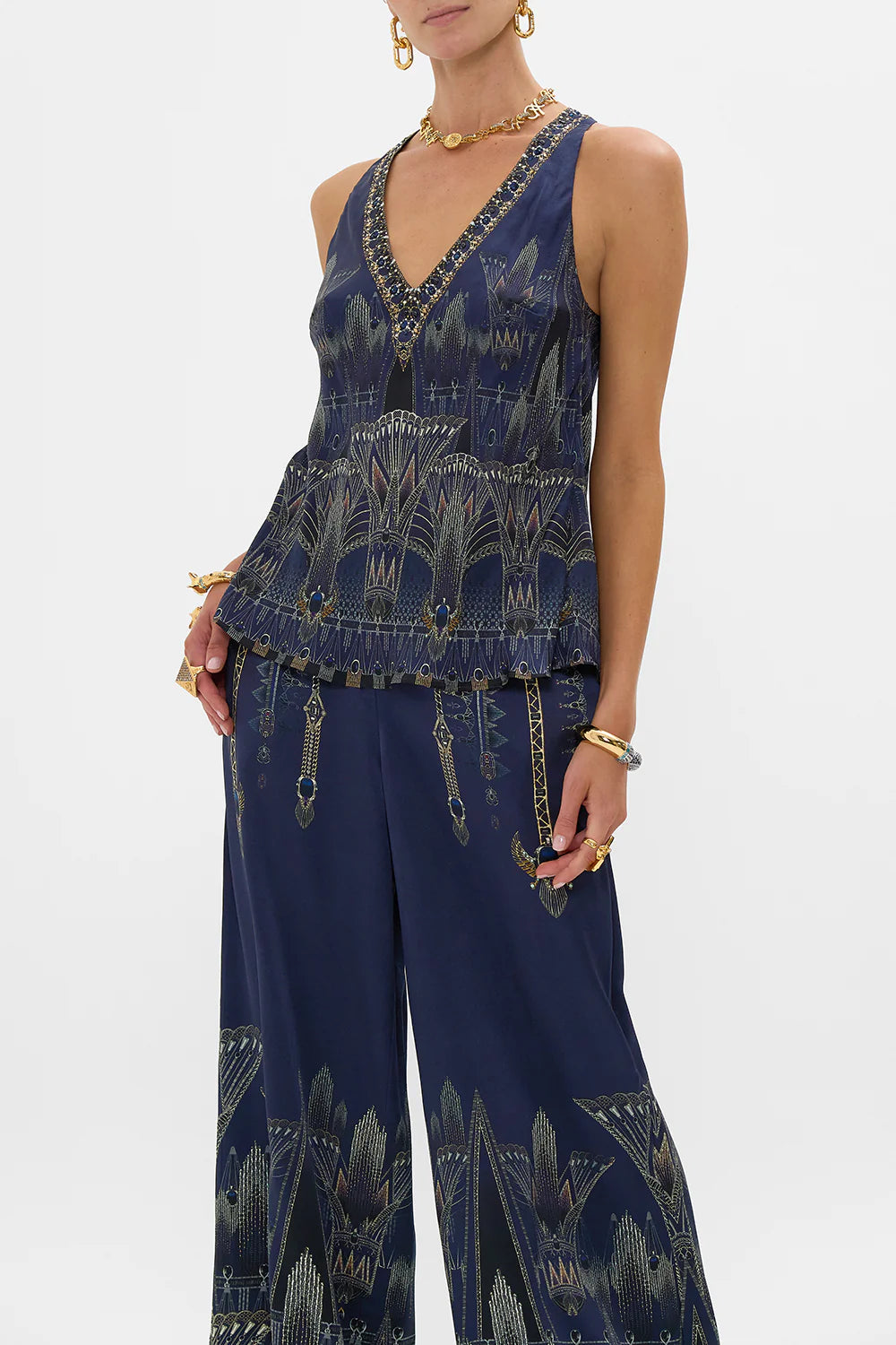 V NECK TOP W KNOT BACK
