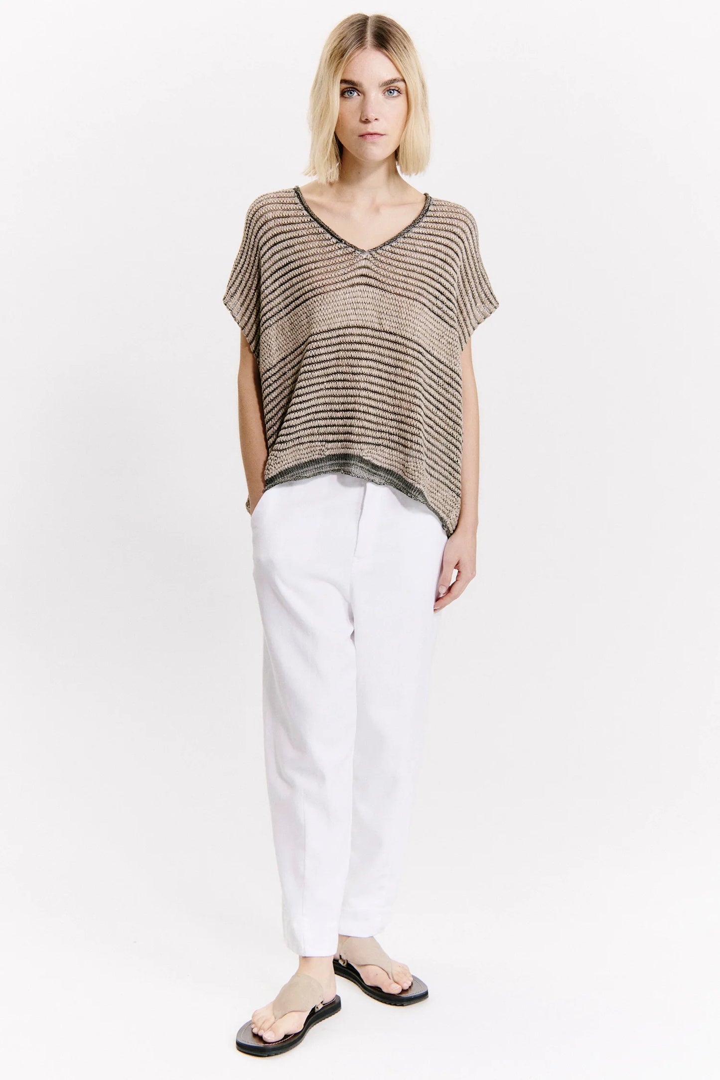 V-NECK JUMPER