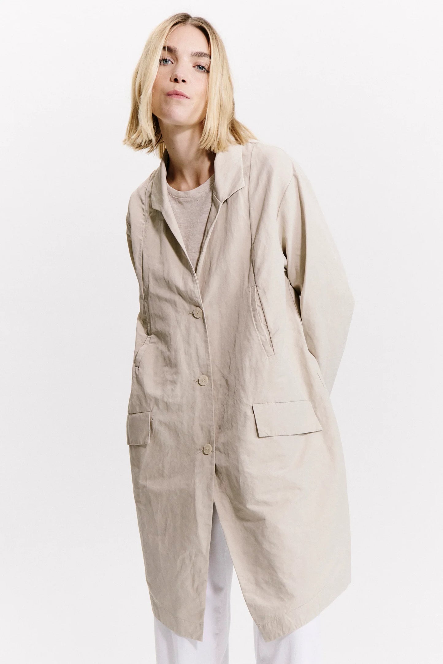 TRENCH COAT