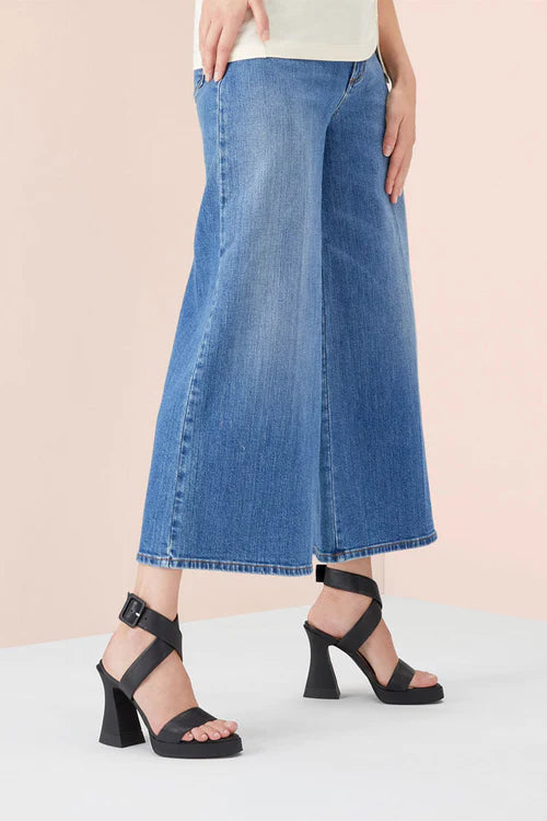 Janis Sandal