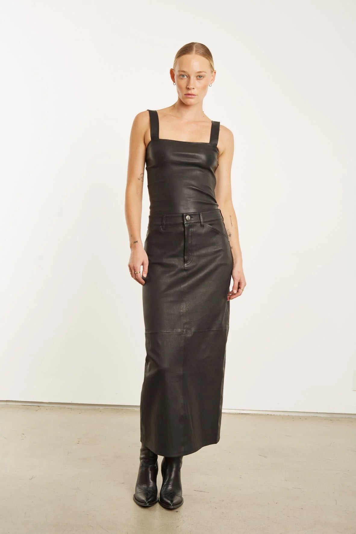 BLACK LEATHER 5 POCKET LONG SKIRT Regular price