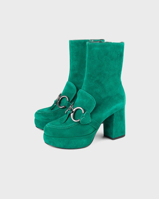 INDIE Boots w/ Metal