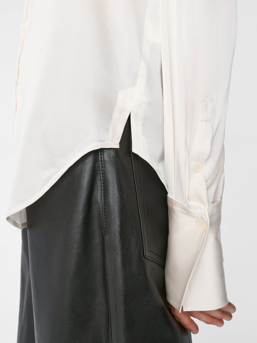THE STANDARD SHIRT