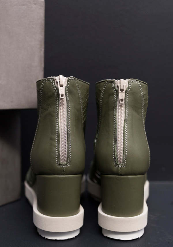 LEATHER PLATFORM WEDGE