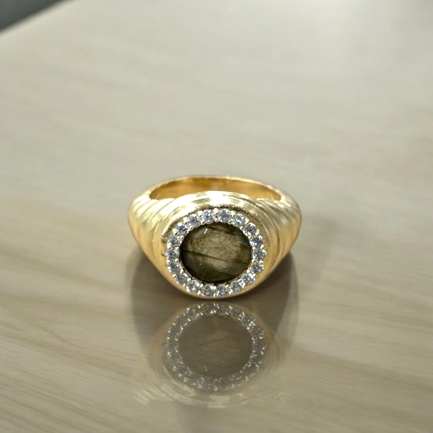 GOLD SCALLOPED POPPY COIN RING