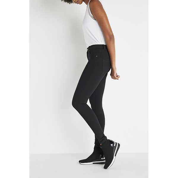 Stretch Denim Jean