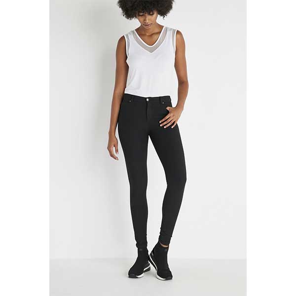 Stretch Denim Jean