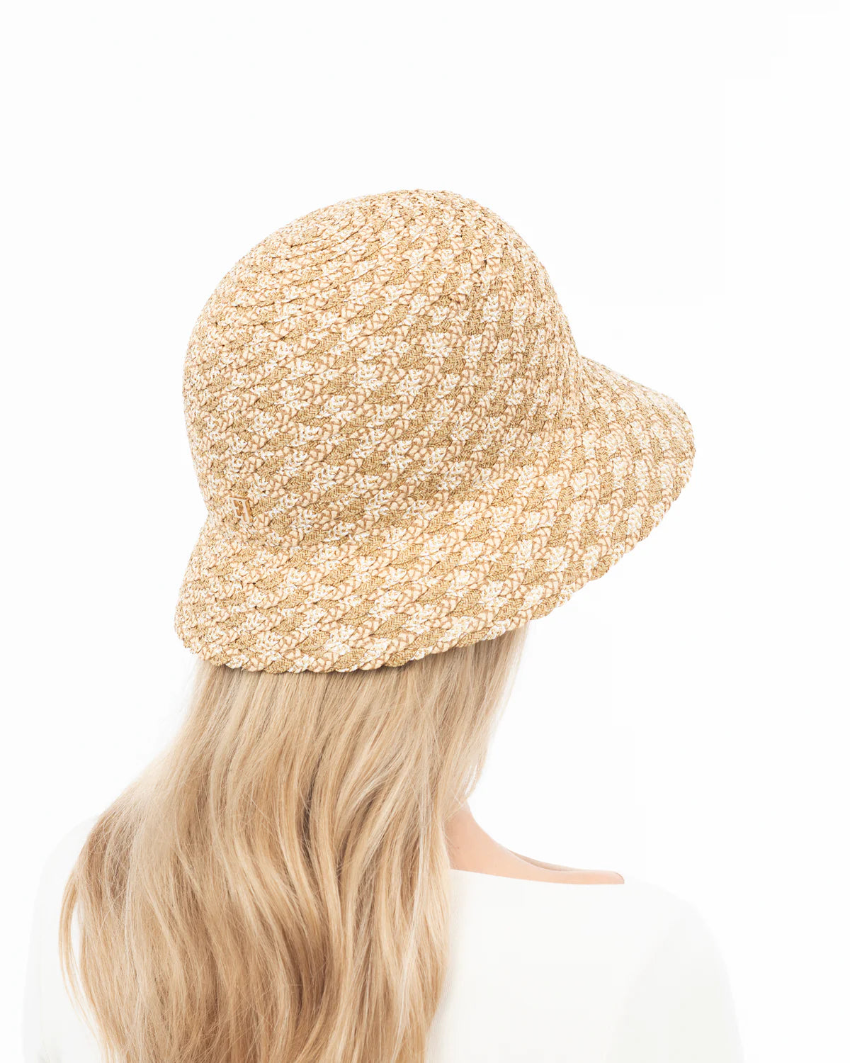 WOVEN PITH