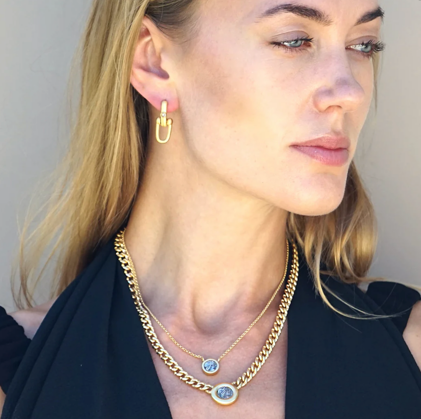 GOLD OLENA COIN NECKLACE