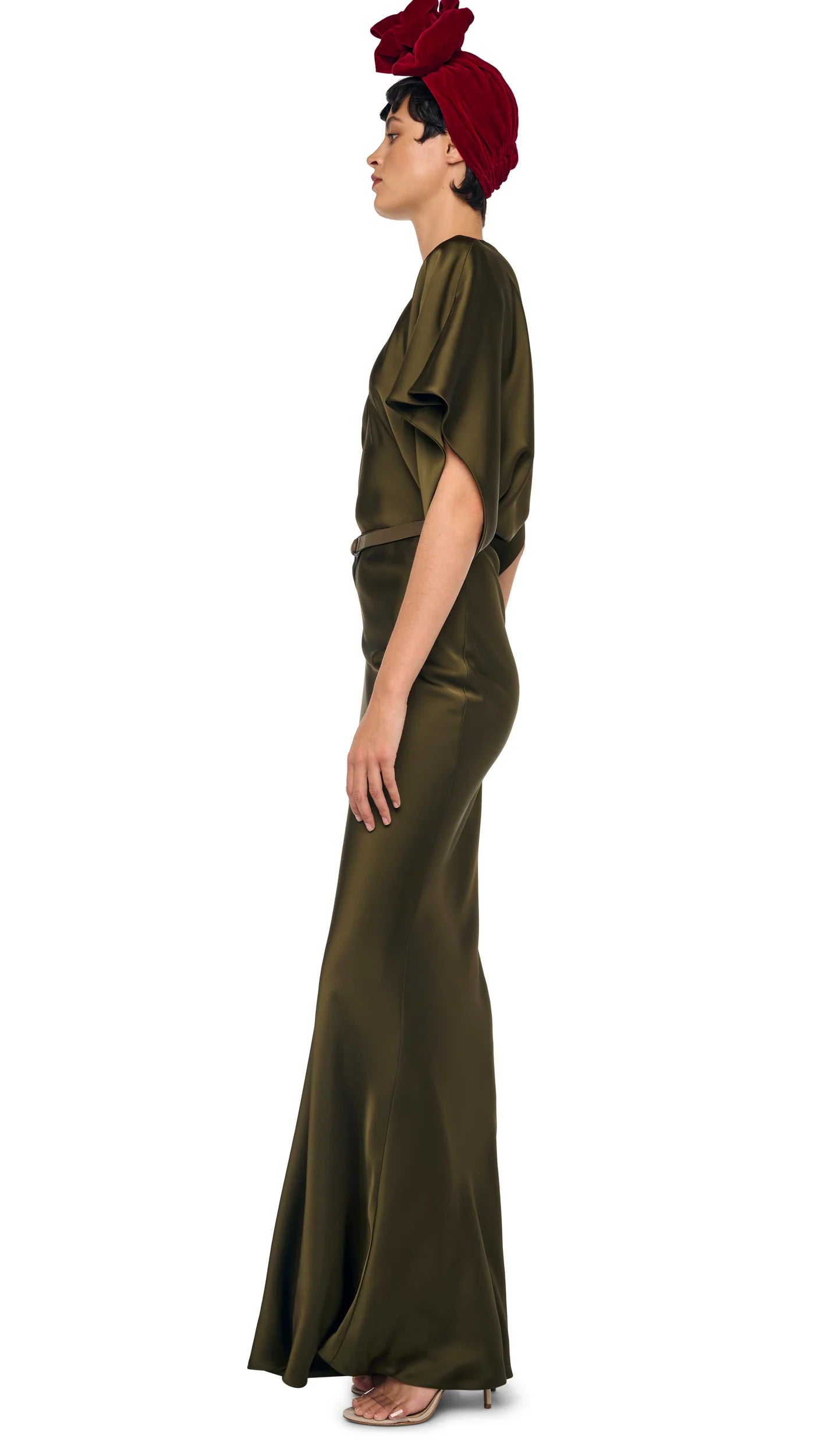 REVERSE OBIE GOWN