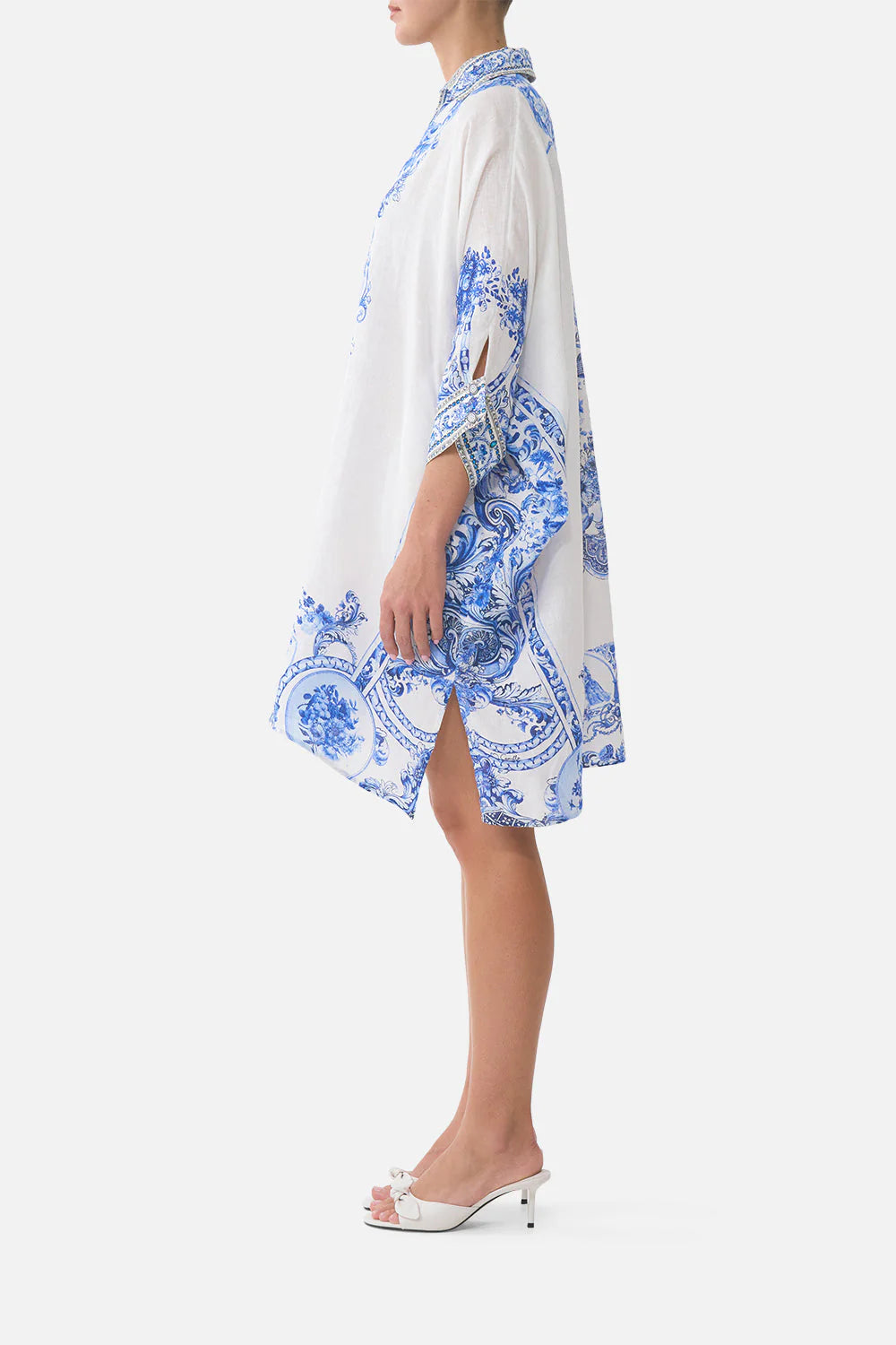WIDE BODY COLLARED KAFTAN