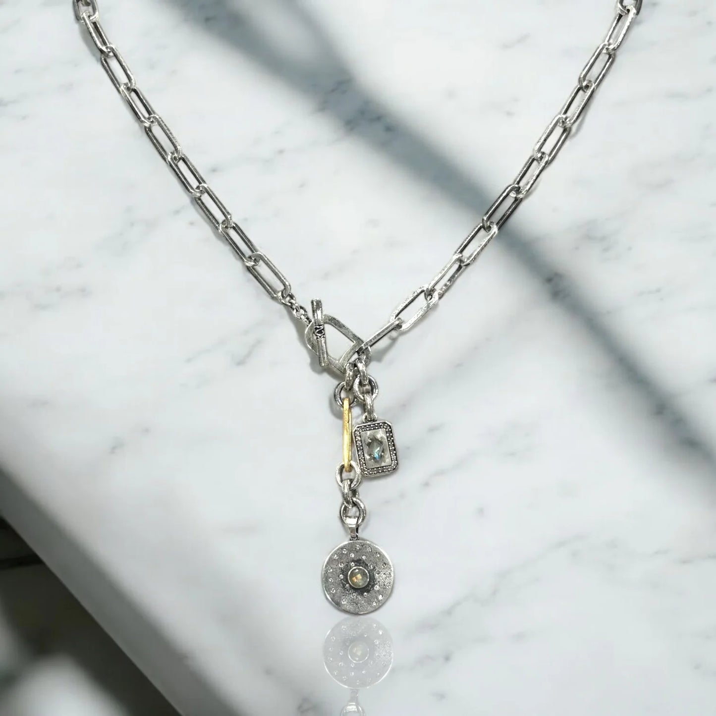 MINI RICO BAR RONDO TOGGLE NECKLACE