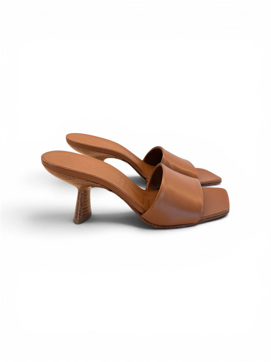 L'AVENUE SANDAL